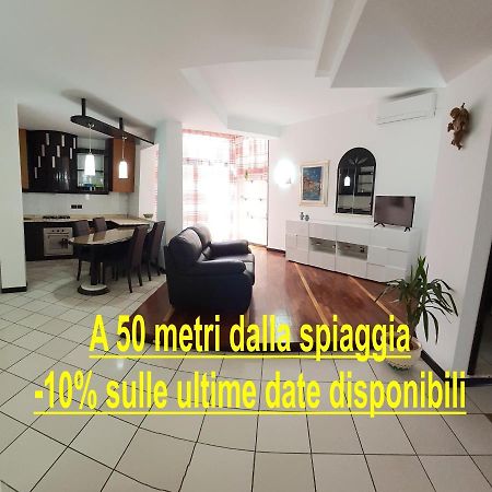 Clodia Beach One Sottomarina Bagian luar foto